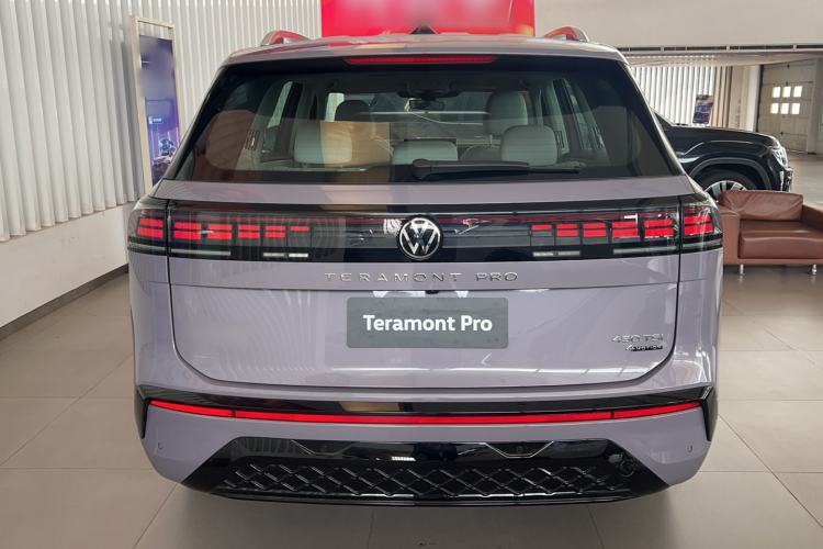 Used Volkswagen Teramont 2025 Tiguan Pro 450TSI 4Motion Crosswind Edition Exterior 5