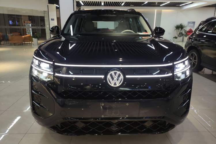 Used Volkswagen Teramont 2025 Tiguan Pro 450TSI 4Motion Crosswind Edition Front