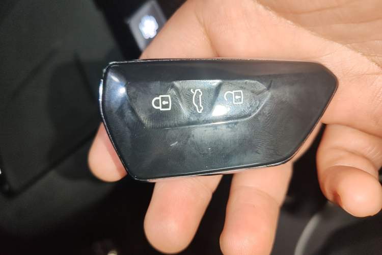 Used Volkswagen Teramont 2025 Tiguan Pro 450TSI Four-Wheel Drive Summit Edition Interior 1
