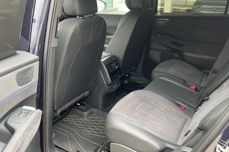 Used Volkswagen Teramont 2025 Tiguan Pro 450TSI Four-Wheel Drive Summit Edition Interior 2