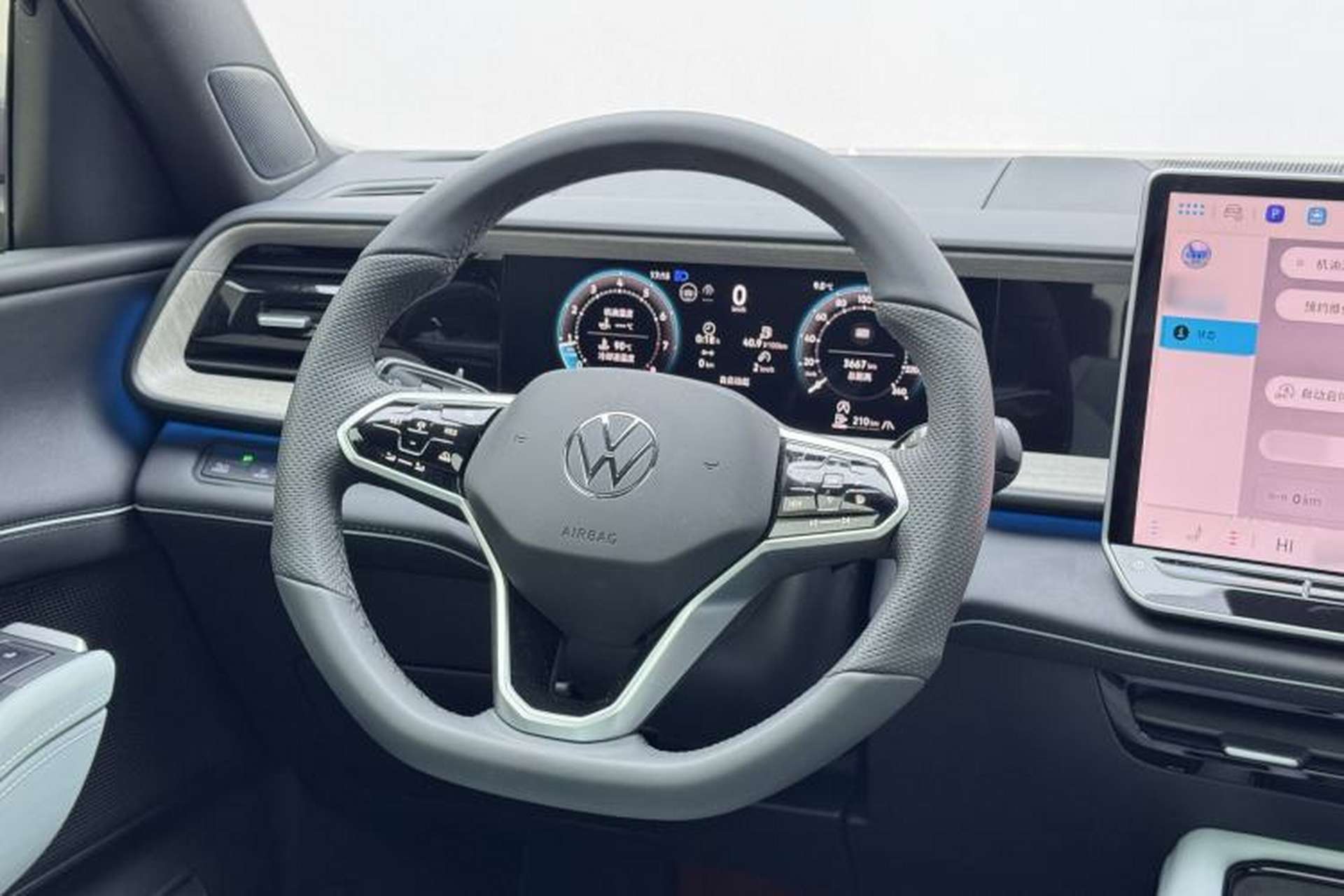 Used Volkswagen Teramont 2025 Tiguan Pro 450TSI 4Motion Crosswind Edition Interior 4