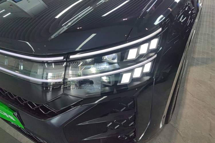 Used Volkswagen Teramont 2025 Tiguan Pro 450TSI 4Motion Crosswind Edition Left Front Headlight
