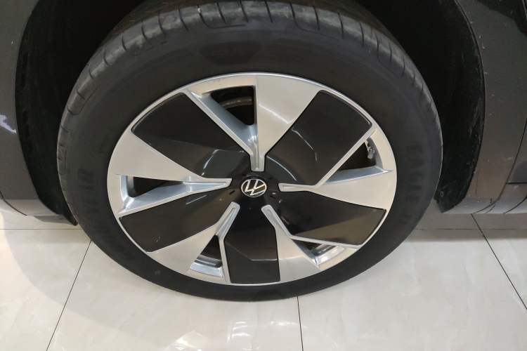Used Volkswagen Teramont 2025 Tiguan Pro 450TSI 4Motion Crosswind Edition Left Front Wheel Hub