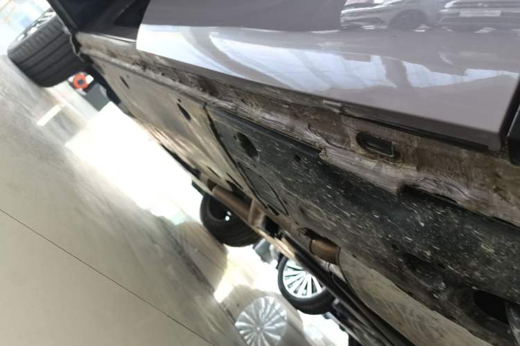 Used Volkswagen Teramont 2025 Tiguan Pro 450TSI Four-Wheel Drive Summit Edition Left Side Sill