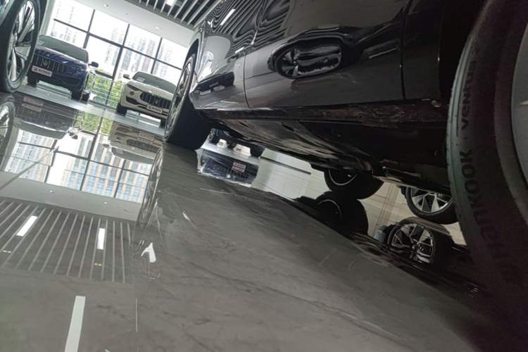 Used Volkswagen Teramont 2025 Tiguan Pro 450TSI 4Motion Crosswind Edition Left Side Sill