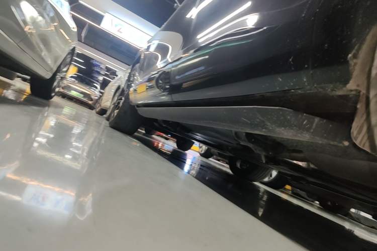 Used Volkswagen Teramont 2025 Tiguan Pro 450TSI Four-Wheel Drive Summit Edition Left Side Sill