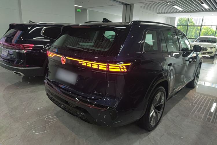 Used Volkswagen Teramont 2025 Tiguan Pro 450TSI 4Motion Crosswind Edition Rear Right 45 Deg