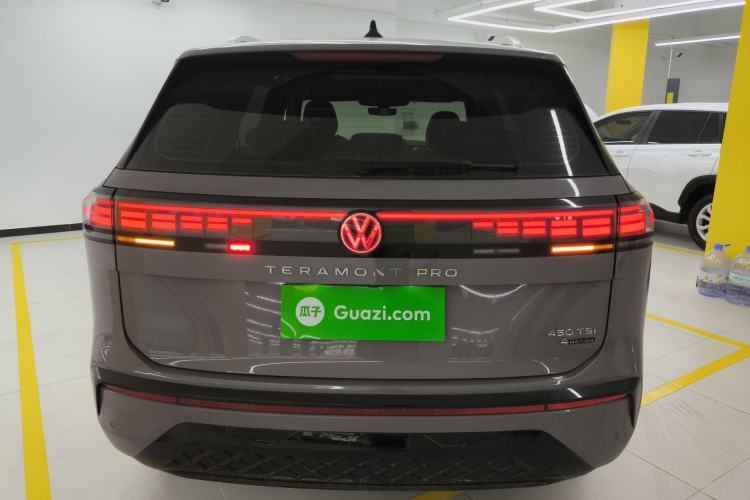Used Volkswagen Teramont 2025 Tiguan Pro 450TSI 4Motion Crosswind Edition Rear