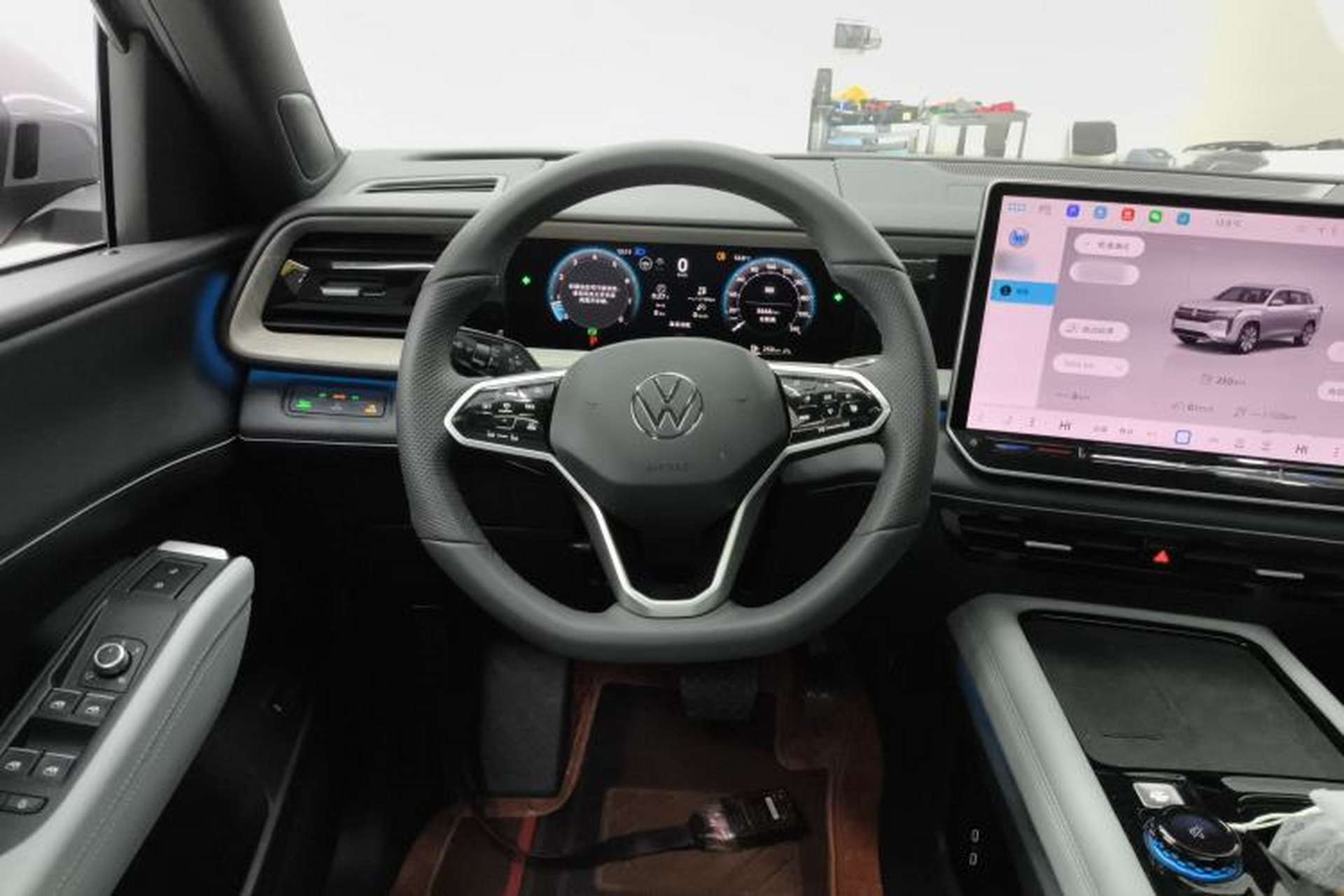 Used Volkswagen Teramont 2025 Tiguan Pro 450TSI 4Motion Crosswind Edition Steering Wheel