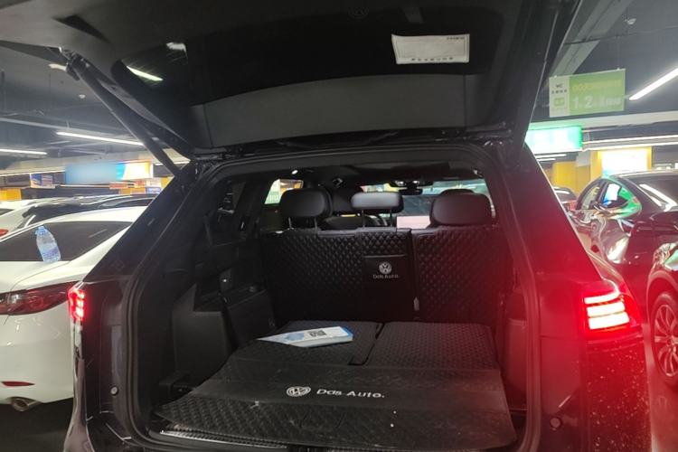 Used Volkswagen Teramont 2025 Tiguan Pro 450TSI Four-Wheel Drive Summit Edition Trunk