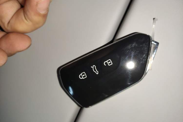 Used Volkswagen Teramont 2025 Tiguan Pro 450TSI 4Motion Crosswind Edition Vehicle Key