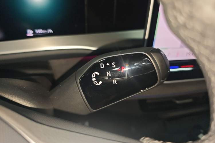 Used Volkswagen Teramont 2025 Tiguan Pro 450TSI Four-Wheel Drive Summit Edition Gear Lever
