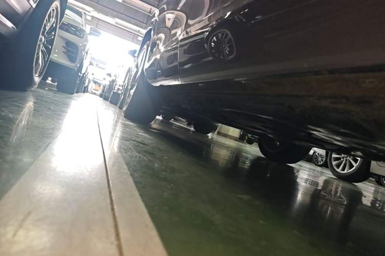 Used Volkswagen Teramont 2025 Tiguan Pro 450TSI Four-Wheel Drive Summit Edition Right Side Sill