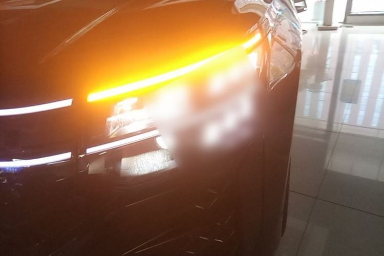 Used Volkswagen Teramont 2026 Model, Tiguan Pro 450TSI Four-Wheel Drive Summit Edition Left Front Headlight