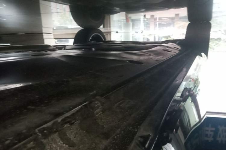 Used Volkswagen Teramont 2026 Model, Tiguan Pro 450TSI Four-Wheel Drive Summit Edition Right Side Sill
