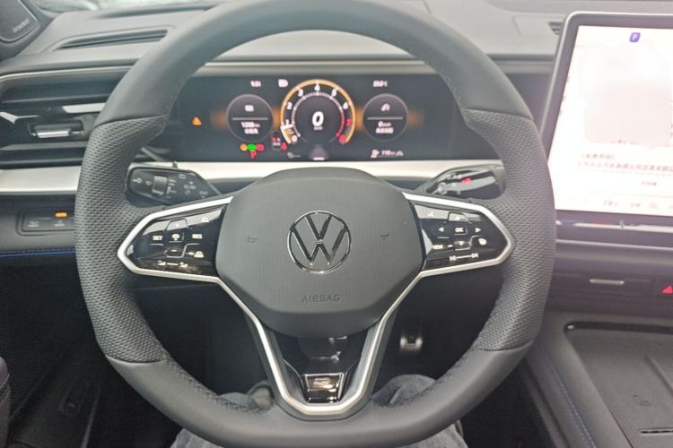 Used Volkswagen Teramont 2026 Model, Tiguan Pro 450TSI Four-Wheel Drive Summit Edition Steering Wheel
