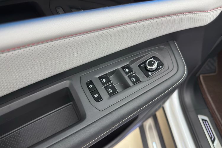 Used Volkswagen Teramont X 2024 380TSI Four-Wheel Drive Prestige Flagship Edition Interior 8