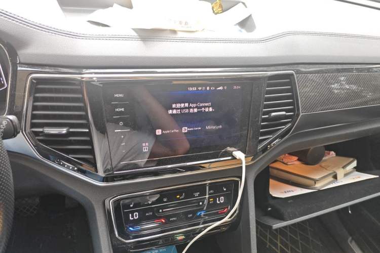 Used Volkswagen Teramont X 2019 330TSI Two-Wheel-Drive Prestige Luxury Edition Audio And AC Panel