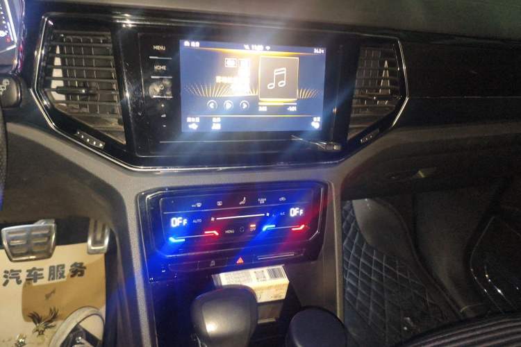 Used Volkswagen Teramont X 2019 380TSI Four-Wheel Drive Luxury Edition Audio And AC Panel