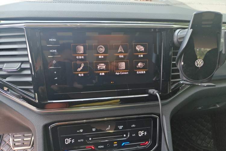 Used Volkswagen Teramont X 2019 380TSI Four-Wheel Drive Luxury Edition Audio And AC Panel