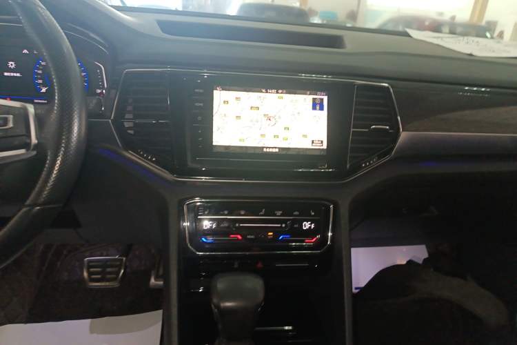 Used Volkswagen Teramont X 2019 380TSI Four-Wheel Drive Prestige Luxury Edition Audio And AC Panel