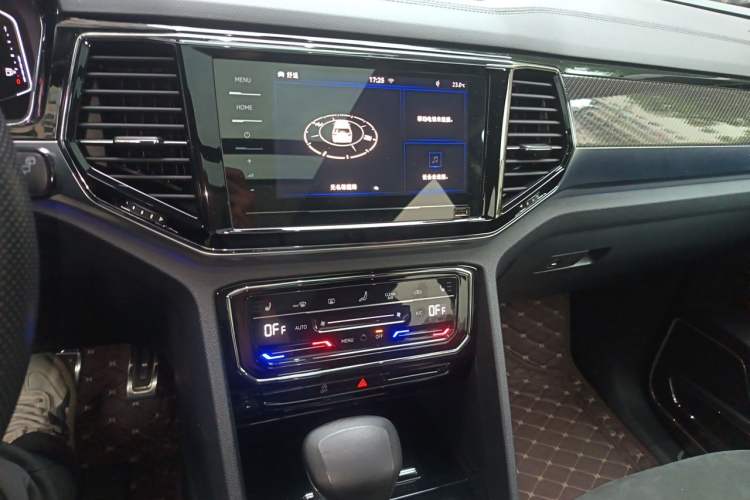 Used Volkswagen Teramont X 2019 380TSI Four-Wheel Drive Prestige Luxury Edition Audio And AC Panel