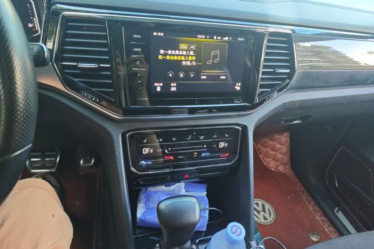 Used Volkswagen Teramont X 2019 380TSI Four-Wheel Drive Prestige Luxury Edition Audio And AC Panel