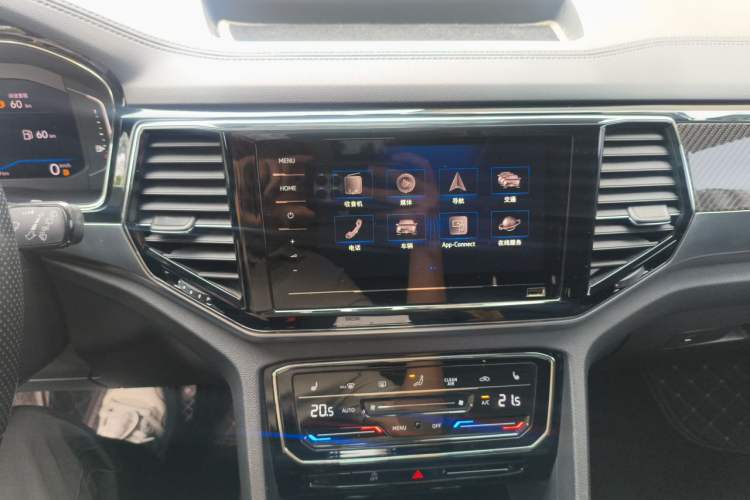 Used Volkswagen Teramont X 2019 330TSI Two-Wheel-Drive Prestige Luxury Edition Audio And AC Panel