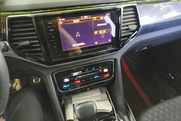 Used Volkswagen Teramont X 2019 380TSI Four-Wheel Drive Luxury Edition Audio And AC Panel