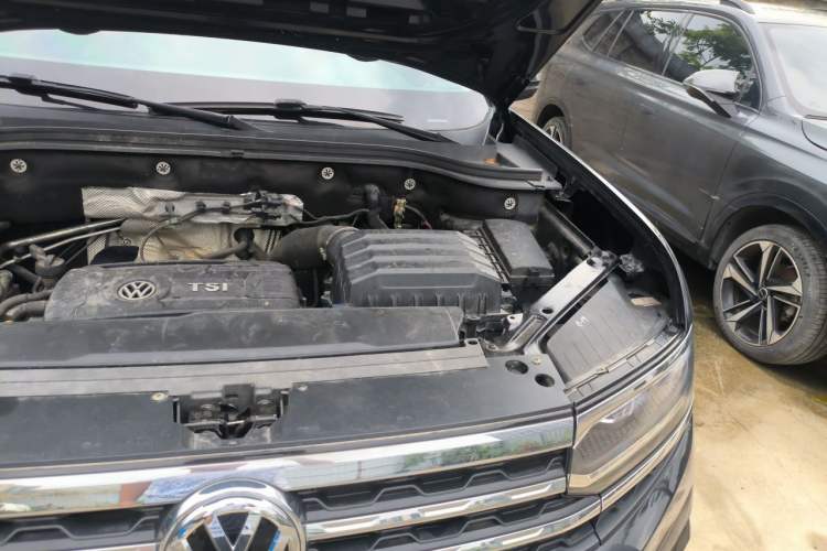 Used Volkswagen Teramont X 2019 380TSI Four-Wheel Drive Prestige Luxury Edition Engine Bay Left