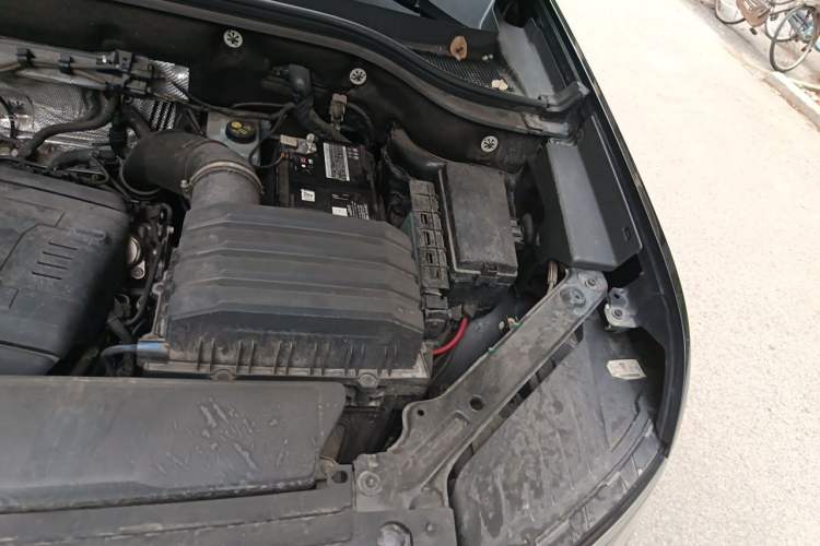 Used Volkswagen Teramont X 2019 380TSI Four-Wheel Drive Prestige Luxury Edition Engine Bay Left