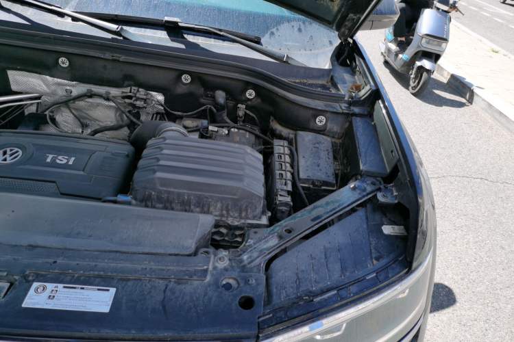 Used Volkswagen Teramont X 2019 380TSI Four-Wheel Drive Prestige Luxury Edition Engine Bay Left
