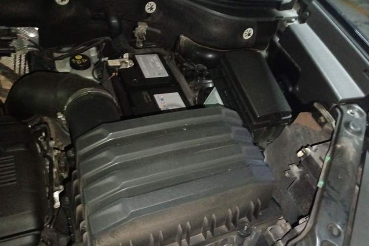 Used Volkswagen Teramont X 2019 380TSI Four-Wheel Drive Prestige Luxury Edition Engine Bay Left