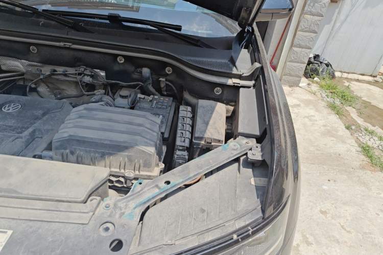 Used Volkswagen Teramont X 2019 330TSI Two-Wheel-Drive Prestige Luxury Edition Engine Bay Left