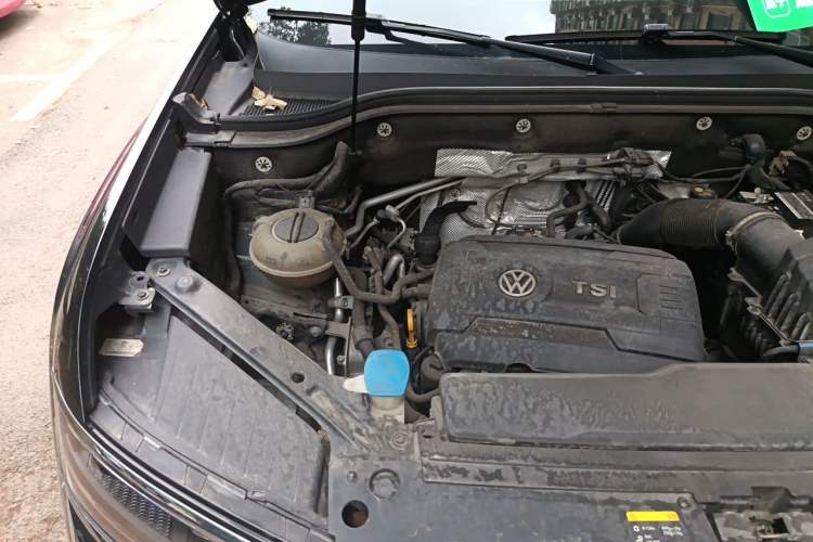 Used Volkswagen Teramont X 2019 380TSI Four-Wheel Drive Prestige Luxury Edition Engine Bay Right