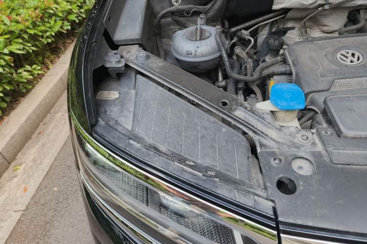 Used Volkswagen Teramont X 2019 380TSI Four-Wheel Drive Prestige Luxury Edition Engine Bay Right