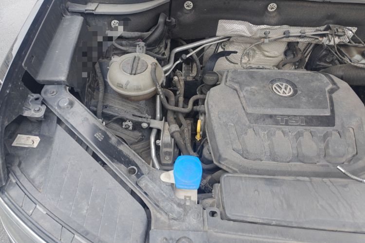 Used Volkswagen Teramont X 2019 330TSI Two-Wheel-Drive Luxury Edition Engine Bay Right