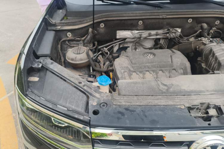 Used Volkswagen Teramont X 2019 330TSI Two-Wheel-Drive Prestige Luxury Edition Engine Bay Right