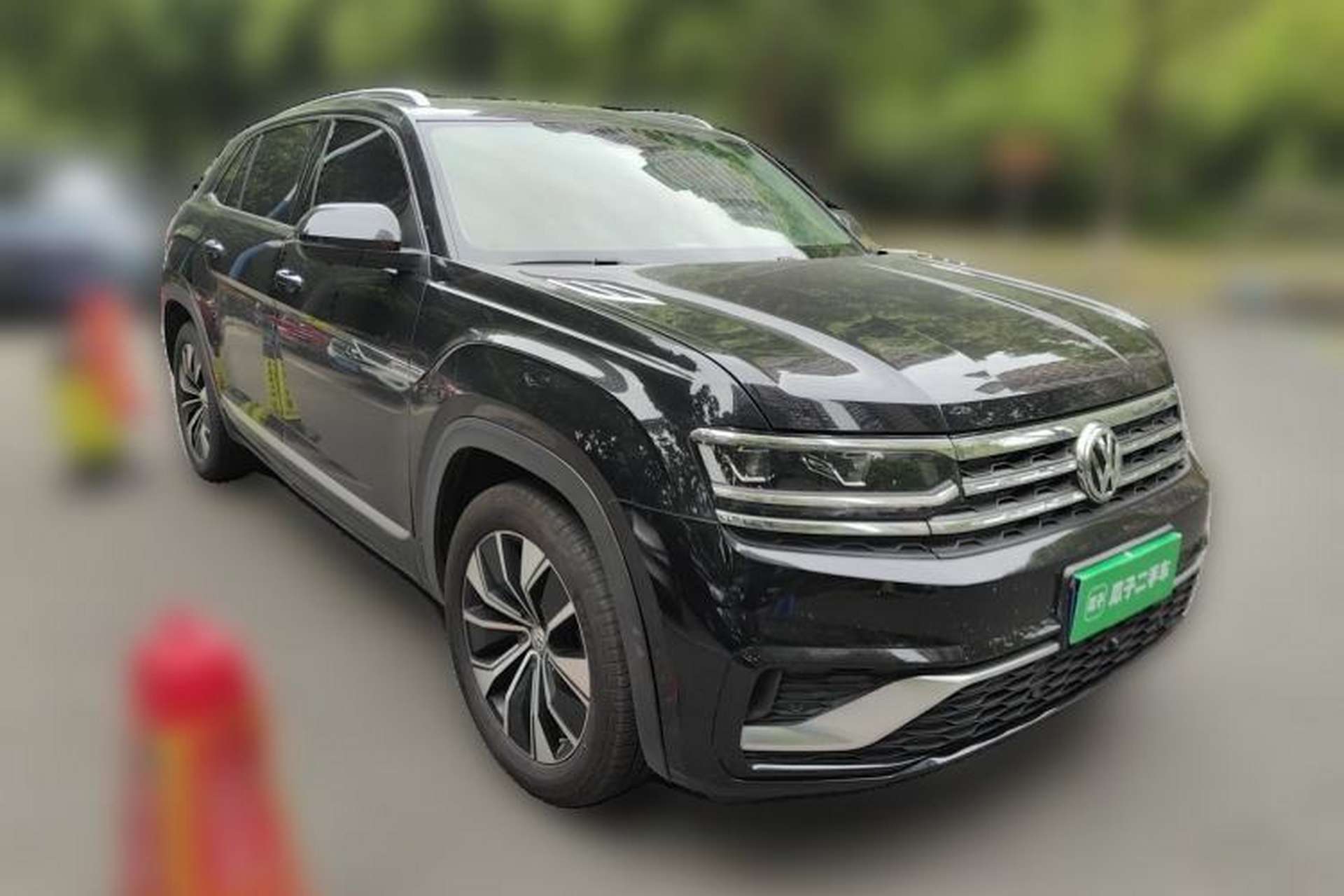 Used Volkswagen Teramont X 2019 330TSI Two-Wheel-Drive Prestige Luxury Edition Front Right 45 Deg
