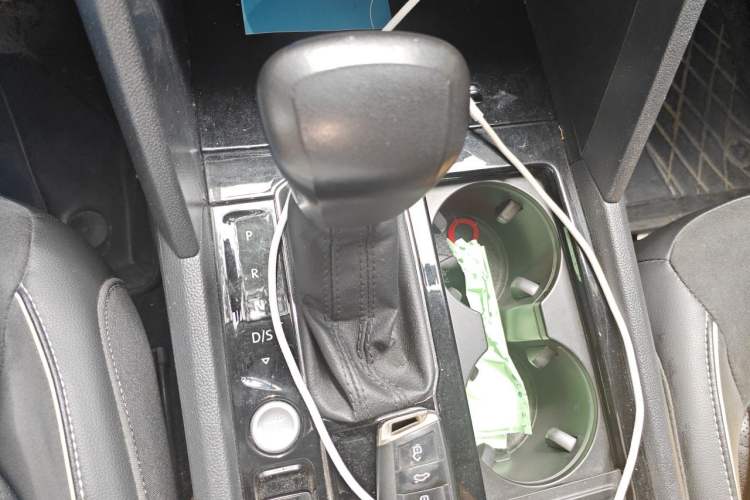 Used Volkswagen Teramont X 2019 330TSI Two-Wheel-Drive Prestige Luxury Edition Gear Lever