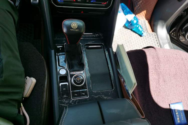 Used Volkswagen Teramont X 2019 380TSI Four-Wheel Drive Prestige Luxury Edition Gear Lever