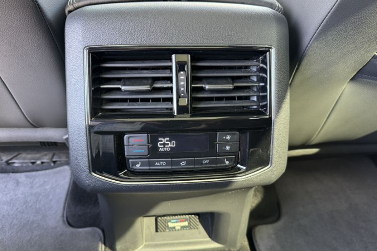 Used Volkswagen Teramont X 2019 380TSI Four-Wheel Drive Prestige Luxury Edition Interior 4