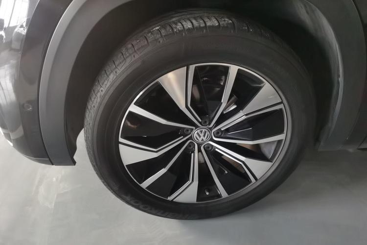 Used Volkswagen Teramont X 2019 380TSI Four-Wheel Drive Prestige Luxury Edition Left Front Wheel Hub