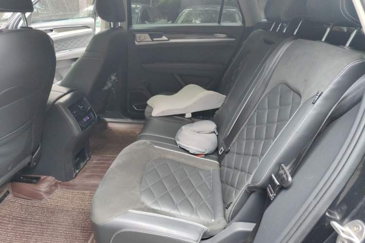 Used Volkswagen Teramont X 2019 330TSI Two-Wheel-Drive Prestige Luxury Edition Left Rear Seat