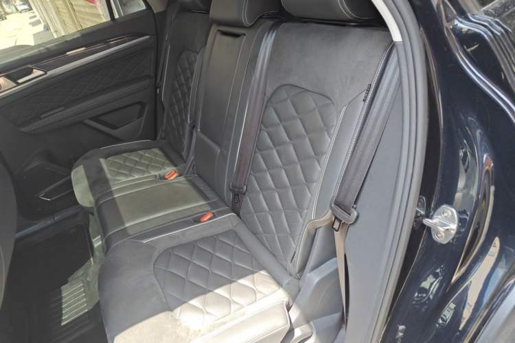 Used Volkswagen Teramont X 2019 330TSI Two-Wheel-Drive Prestige Luxury Edition Left Rear Seat