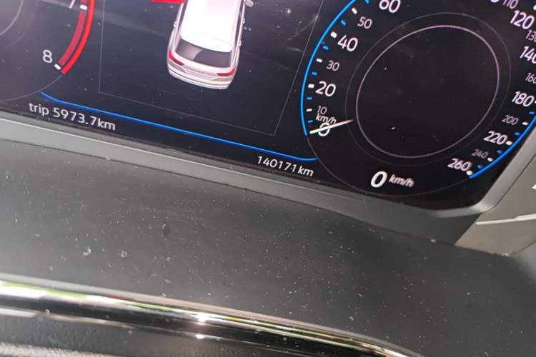 Used Volkswagen Teramont X 2019 330TSI Two-Wheel-Drive Prestige Luxury Edition Odometer Close Up