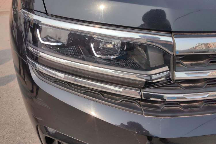 Used Volkswagen Teramont X 2019 380TSI Four-Wheel Drive Prestige Luxury Edition Right Front Headlight
