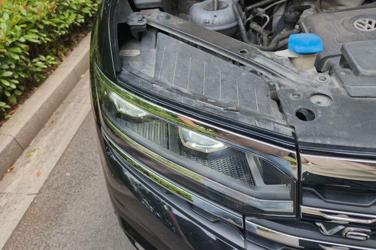 Used Volkswagen Teramont X 2019 380TSI Four-Wheel Drive Prestige Luxury Edition Right Front Headlight