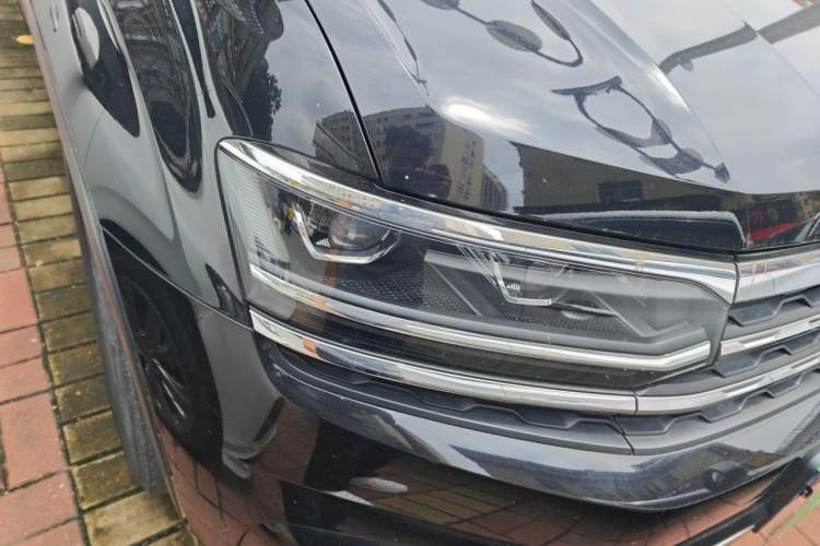 Used Volkswagen Teramont X 2019 330TSI Two-Wheel-Drive Luxury Edition Right Front Headlight