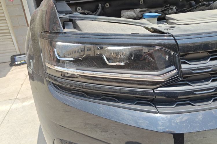 Used Volkswagen Teramont X 2019 330TSI Two-Wheel-Drive Prestige Luxury Edition Right Front Headlight